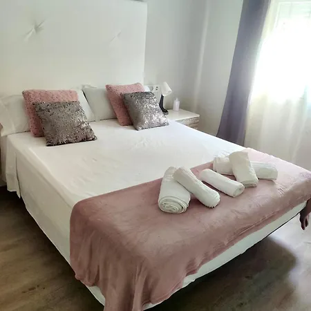 Angeles Apartment